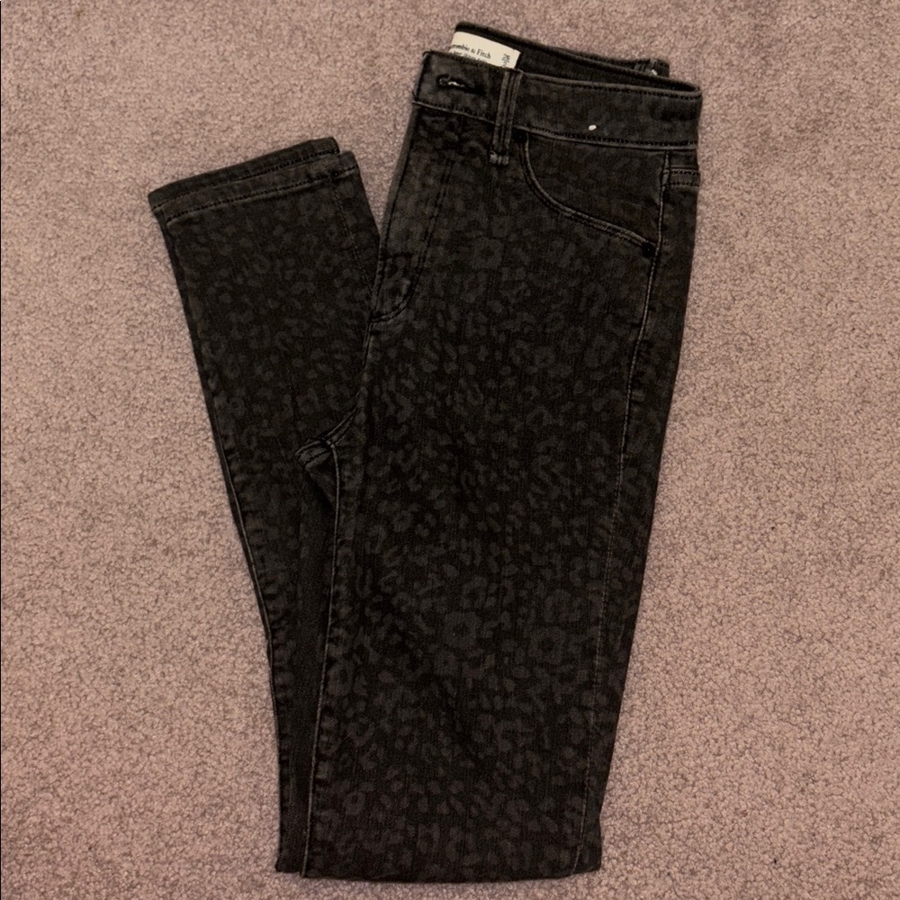 Abercrombie & Fitch High Rise Super Skinny Ankle Jeans